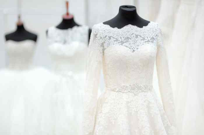 When to get wedding dress altered