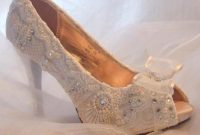 Wedding shoes for lace dress