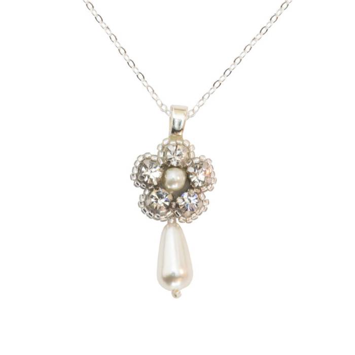 Necklaces to wear with wedding dress