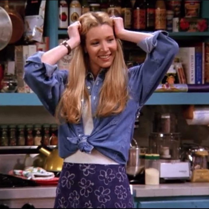 Phoebe's wedding dress on friends